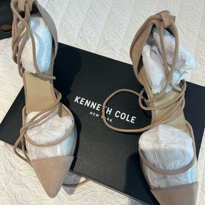 Kenneth Cole tie up shoes